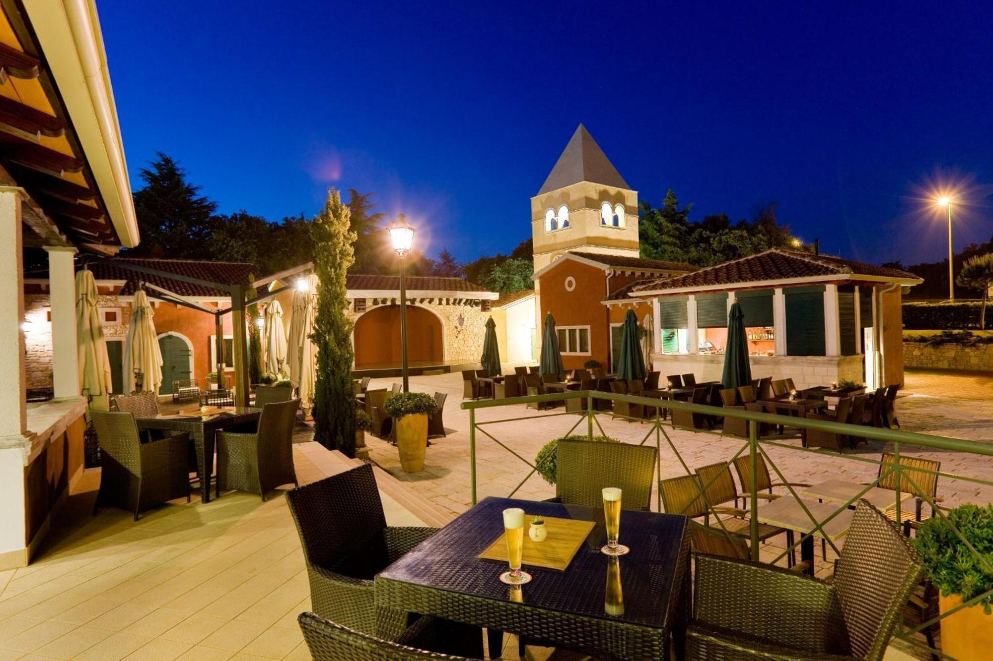 אומאג Hotel Garden Istra Plava Laguna מסעדה תמונה