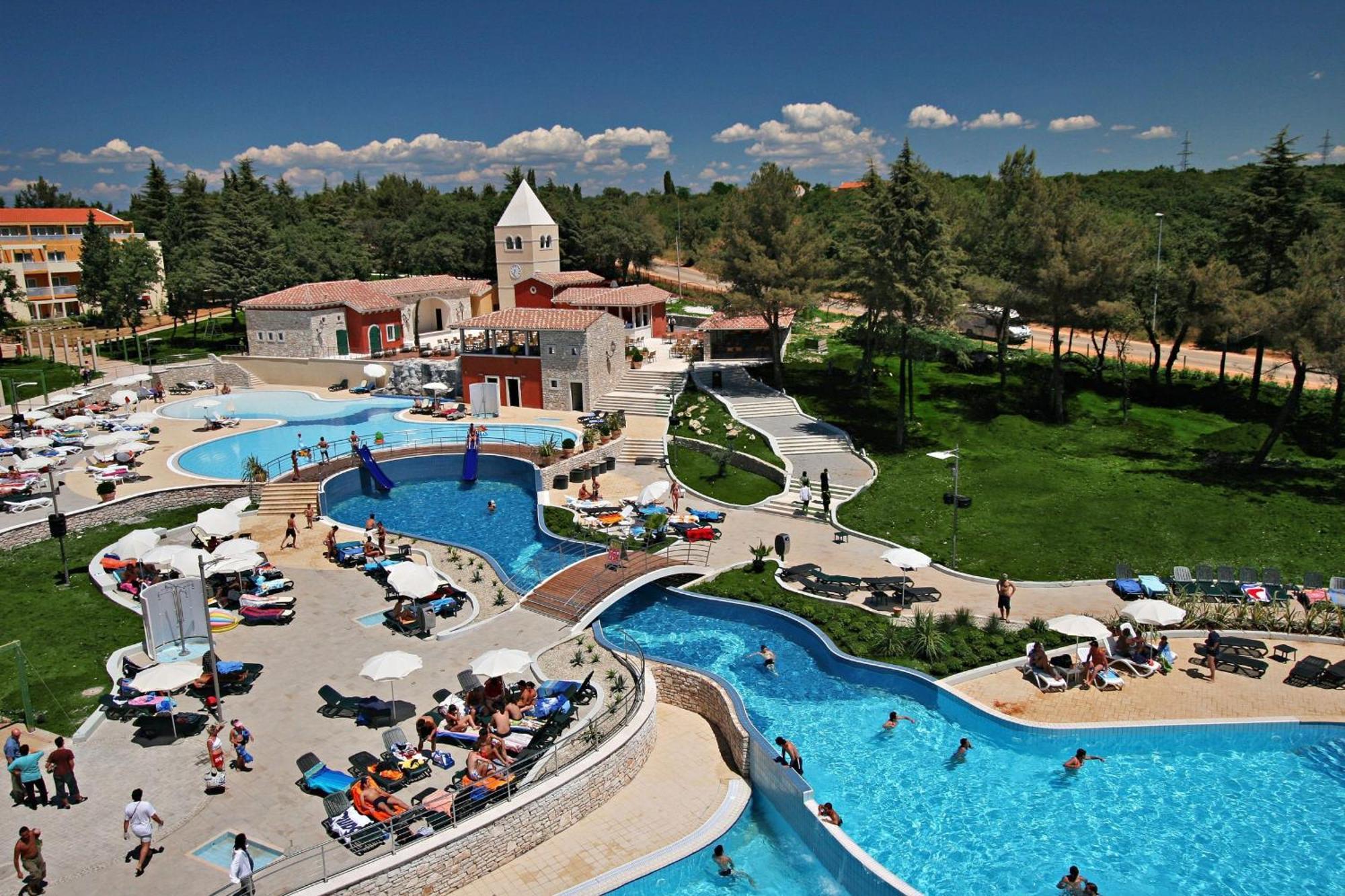 אומאג Hotel Garden Istra Plava Laguna מראה חיצוני תמונה