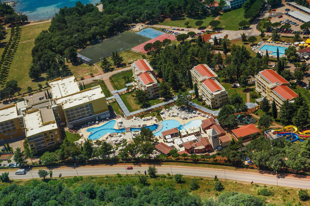 אומאג Hotel Garden Istra Plava Laguna מראה חיצוני תמונה
